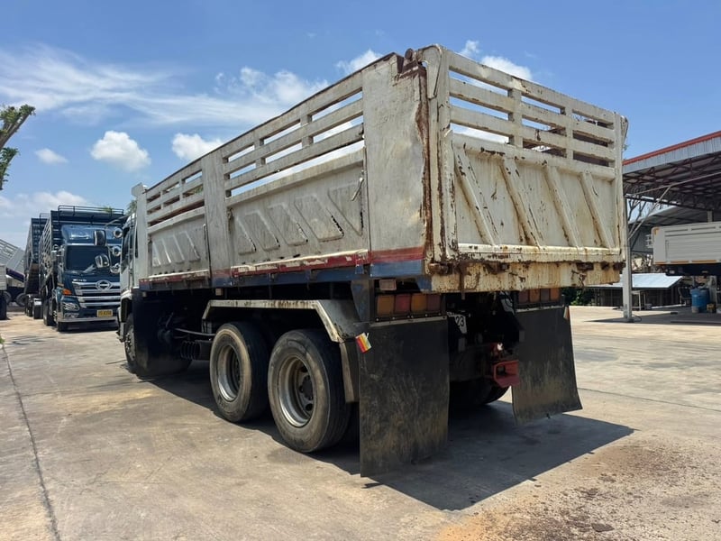 ISUZU เดก้า 320 เกียร์อีตั้น ดั้มพ์หินทราย ปี 2550 