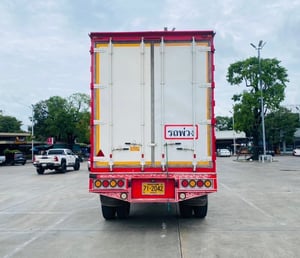 ขายลูกพ่วงตู้แห้ง 10 บาน  ยาว 7.70 เมตร  อู่ BBC บ้านบึง ปี2566