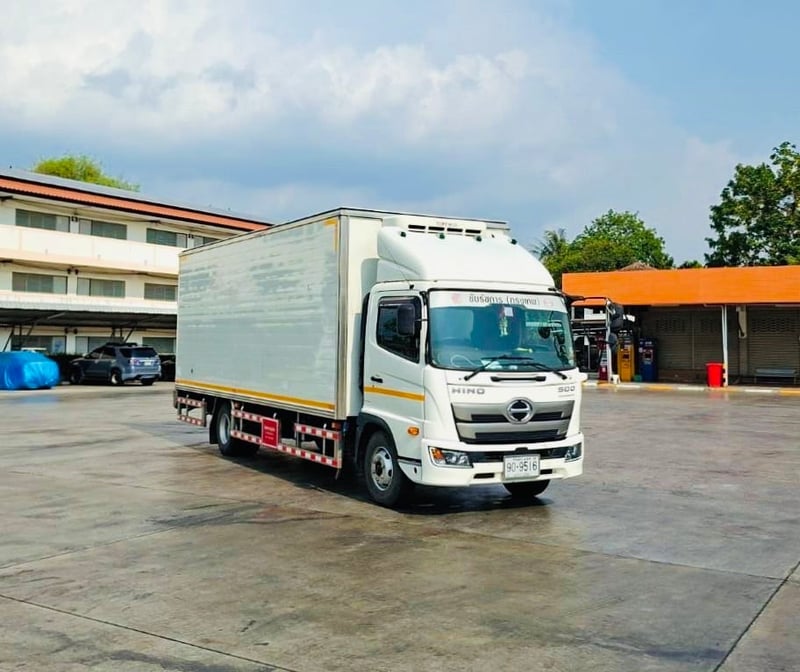 HINO NEW FC9J 210 แรง 6ล้อตู้เย็นลบ-10 