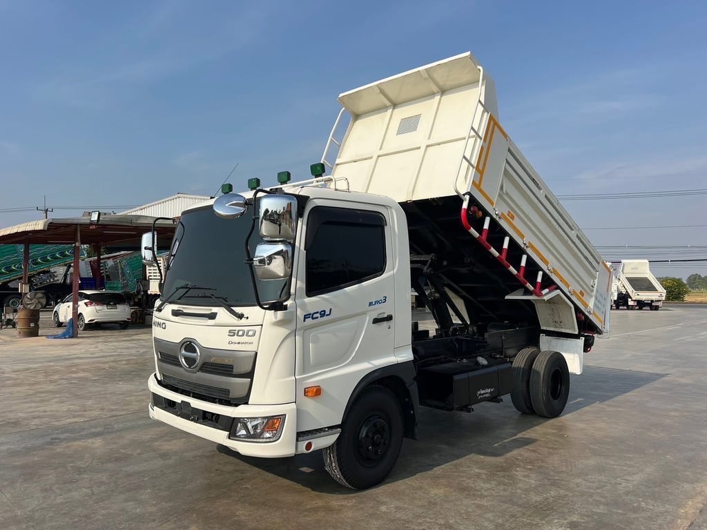 ไมล์ 18,641 กิโล ❗️FC9J 210 แรง ปี 2566 ดั้มพ์ 3 คิว ไมล์ 18,641 กิโล ❗️FC9J 210 แรง ปี 2566 ดั้มพ์ 3 คิว