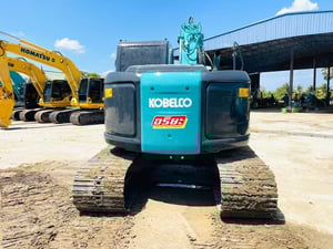 SK135-YY05 เก่านอก รถสวยเดิม แอร์เย็น SK135-YY05 เก่านอก รถสวยเดิม แอร์เย็น