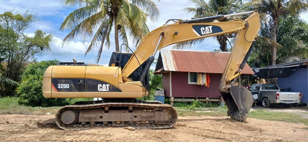 CATERPILLAR 320D กระบอกดำ เครื่องปั้มดี ตัวเดียไม่ดัง รถ? CATERPILLAR 320D กระบอกดำ เครื่องปั้มดี ตัวเดียไม่ดัง รถ?