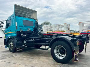 หัวลาก 6 ล้อ HINO หัวลาก 6 ล้อ HINO