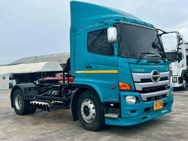 หัวลาก 6 ล้อ HINO 