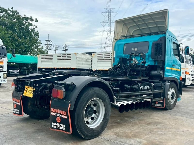 หัวลาก 6 ล้อ HINO หัวลาก 6 ล้อ HINO