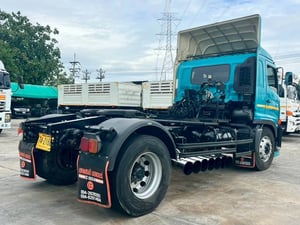 หัวลาก 6 ล้อ HINO หัวลาก 6 ล้อ HINO