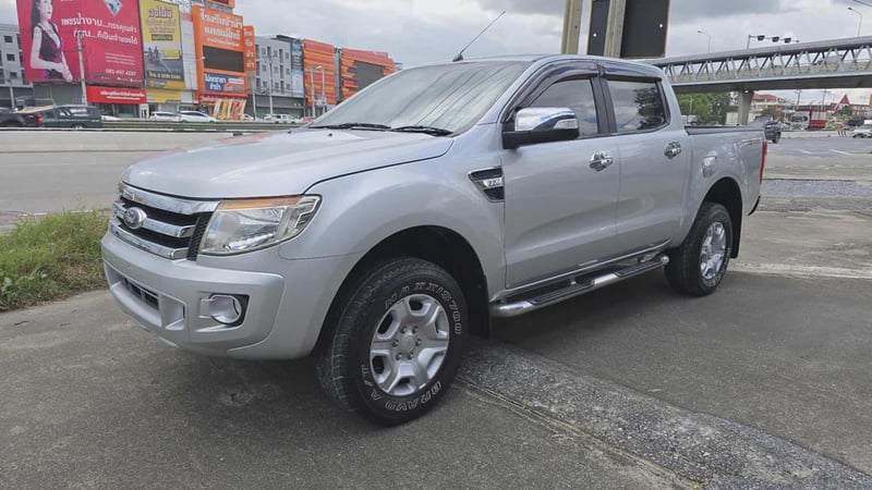 2013 Ford Ranger Double Cab 2.2 XLT – MT  สีเงิน