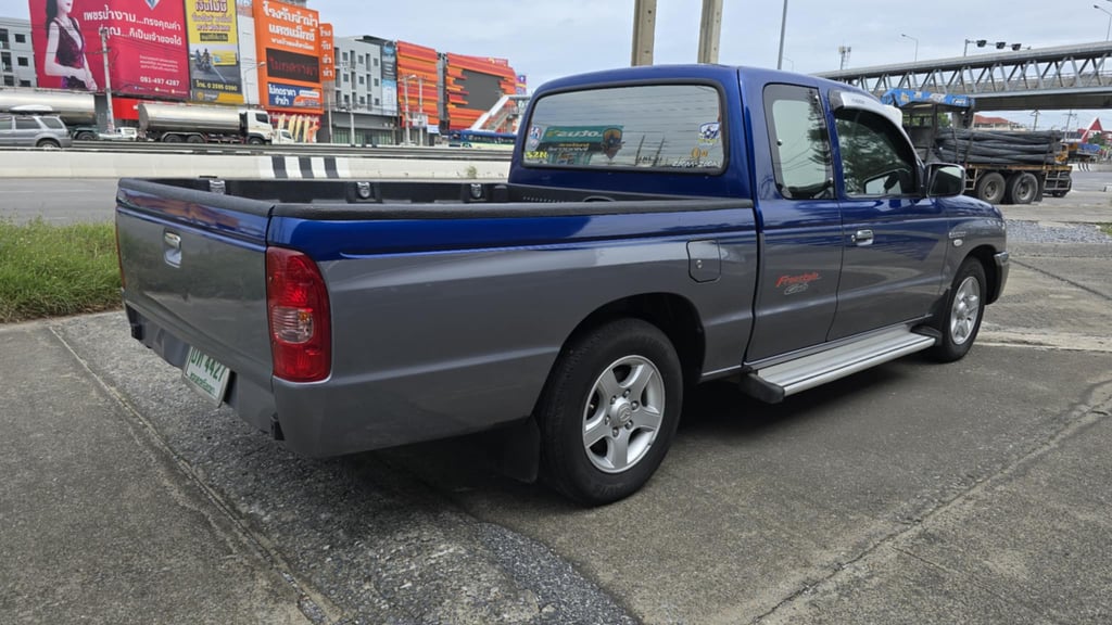 2005 Mazda Fighter 2.5 Freestyle Cab 