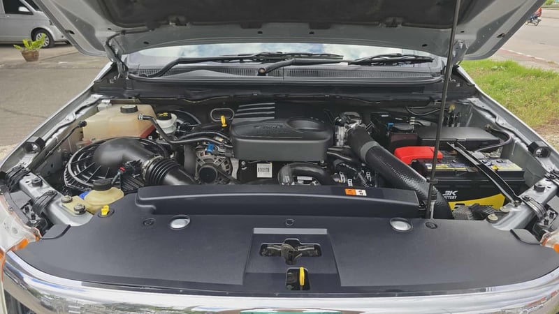 2013 Ford Ranger Double Cab 2.2 XLT – MT  สีเงิน