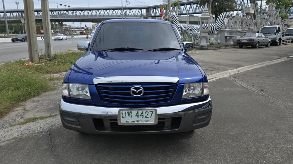 2005 Mazda Fighter 2.5 Freestyle Cab 2005 Mazda Fighter 2.5 Freestyle Cab
