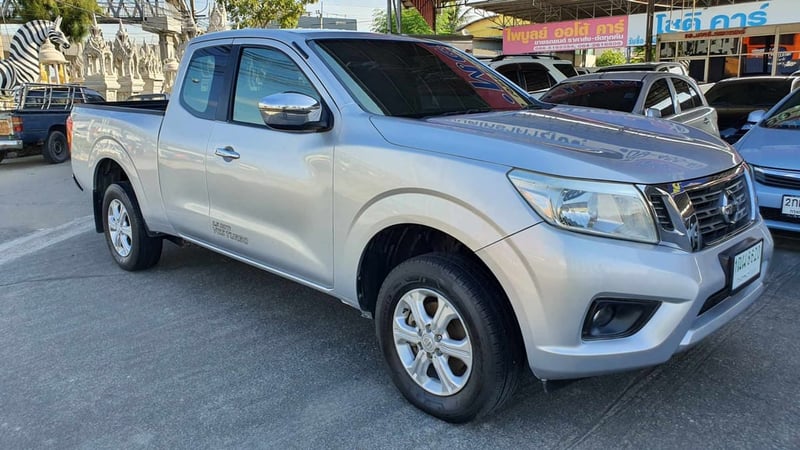 2015 Nissan Navara NP300 KingCab 2.5 V  -MT 