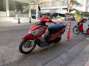 ขาย Skydrive 125 หัวฉีด สวยเท่ห์ ภาษี69 เครื่องเดิมดีเยี่ยม ราคา 14500 บาท ขาย Skydrive 125 หัวฉีด สวยเท่ห์ ภาษี69 เครื่องเดิมดีเยี่ยม ราคา 14500 บาท