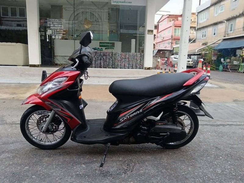 Skydrive 125 ภาษีส.ค.69 พร้อมเลขทะเบียนอพง990 เครื่องสดดีเยี่ยม ราคา 18500 บาท