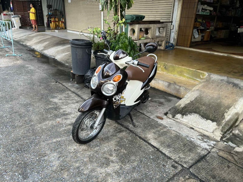 ขาย Suzuki Jelato 125 หัวฉีด ภาษี69 สวยเท่ห์ เครื่องดี ราคา 15500 บาท
