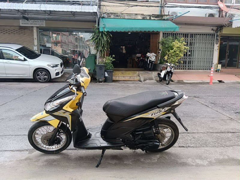 ขาย Honda Click 110i ปี11 หัวฉีด สวยเท่ห์ เครื่องดี ราคา 13500 บาท