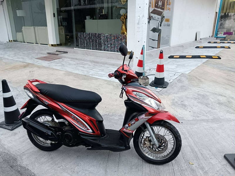 ขาย Skydrive 125 หัวฉีด สวยเท่ห์ ภาษี69 เครื่องเดิมดีเยี่ยม ราคา 14500 บาท ขาย Skydrive 125 หัวฉีด สวยเท่ห์ ภาษี69 เครื่องเดิมดีเยี่ยม ราคา 14500 บาท