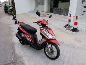 ขาย Skydrive 125 หัวฉีด สวยเท่ห์ ภาษี69 เครื่องเดิมดีเยี่ยม ราคา 14500 บาท ขาย Skydrive 125 หัวฉีด สวยเท่ห์ ภาษี69 เครื่องเดิมดีเยี่ยม ราคา 14500 บาท