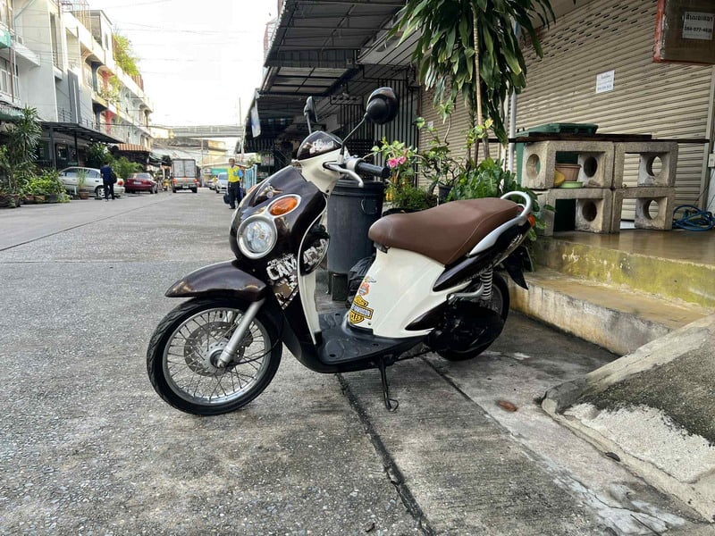 ขาย Suzuki Jelato 125 หัวฉีด ภาษี69 สวยเท่ห์ เครื่องดี ราคา 15500 บาท