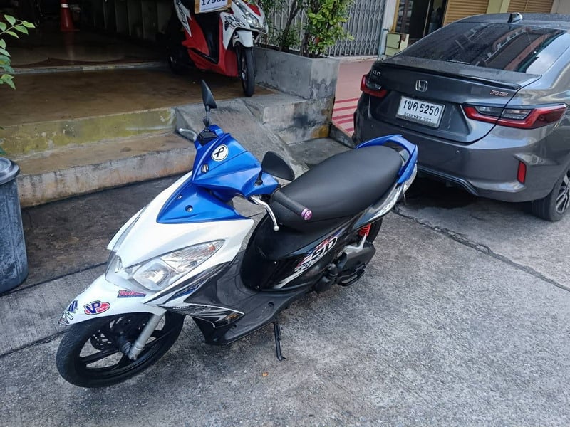 Skydrive 125 ตัวท็อป ล้อแม็ก ปี12 ภาษี69 สวยเท่ห์ เครื่องดียี่ยม ราคา 15500 บาท