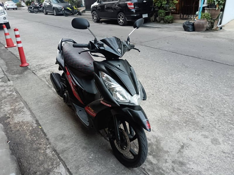 Skydrive 125 ตัวท็อป ล้อแม็ก ภาษี70 สวยเท่ห์ เครื่องเดิมๆดีเยี่ยม ราคา 15500 บาท Skydrive 125 ตัวท็อป ล้อแม็ก ภาษี70 สวยเท่ห์ เครื่องเดิมๆดีเยี่ยม ราคา 15500 บาท