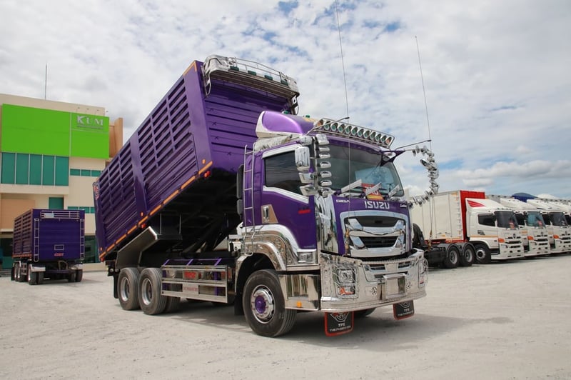 ISUZU FTR 360แรงม้า รถบรรทุก 6ล้อ ดั้มพ์ ปี2023 เลขไมล์ 1,255 กม. ISUZU FTR 360แรงม้า รถบรรทุก 6ล้อ ดั้มพ์ ปี2023 เลขไมล์ 1,255 กม.