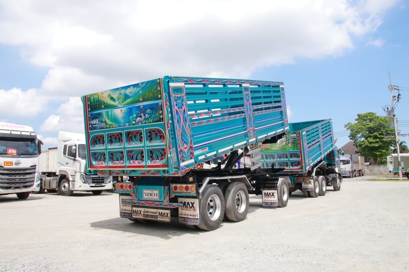 HINO FM 344แรงม้า รถบรรทุก 10ล้อ พ่วงแม่ลูก ปี2024 เลขไมล์ 176,000 กม. HINO FM 344แรงม้า รถบรรทุก 10ล้อ พ่วงแม่ลูก ปี2024 เลขไมล์ 176,000 กม.