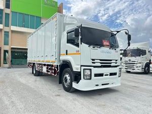 ISUZU FTR 240แรงม้า รถบรรทุก 6ล้อ ตู้แห้ง ปี2022 ISUZU FTR 240แรงม้า รถบรรทุก 6ล้อ ตู้แห้ง ปี2022