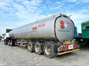 หางน้ำมันสามเพลา อู่บันเทิงรุ่งเรืองปี58 ⛽️ 42,000 ลิตร ยาว12ม. 📲 0800835026 k.พิม หางน้ำมันสามเพลา อู่บันเทิงรุ่งเรืองปี58 ⛽️ 42,000 ลิตร ยาว12ม. 📲 0800835026 k.พิม