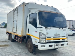 ISUZU NPR 150แรงม้า รถบรรทุก 6ล้อ ตู้แห้ง ปี2013 ISUZU NPR 150แรงม้า รถบรรทุก 6ล้อ ตู้แห้ง ปี2013