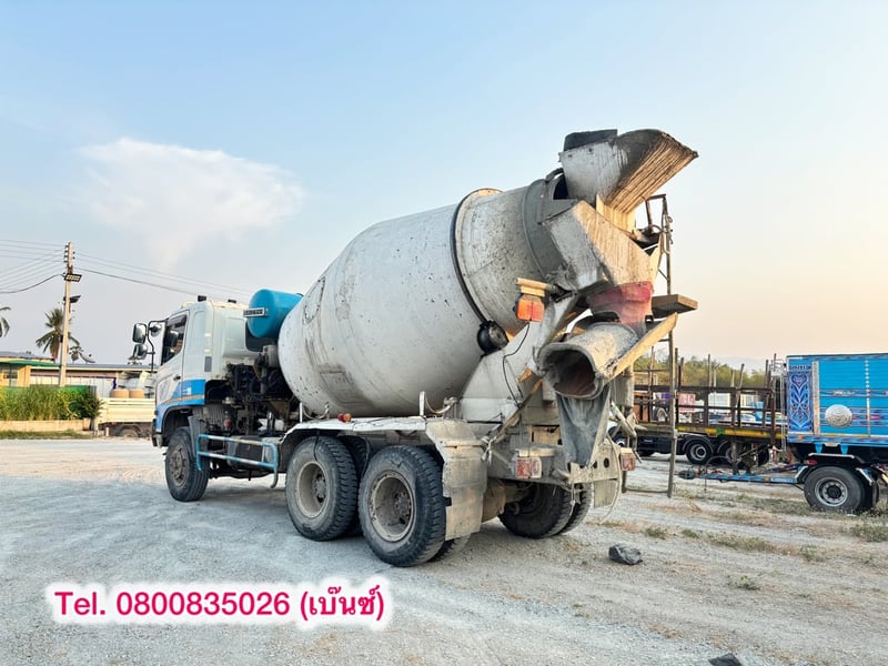 สิบล้อโม่ปูน H INO FM1A 330 แรงม้า ปี 55 (1281) สิบล้อโม่ปูน H INO FM1A 330 แรงม้า ปี 55 (1281)