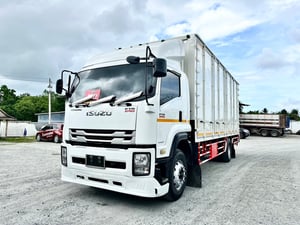 ISUZU FTR 240แรงม้า รถบรรทุก 6ล้อ ตู้แห้ง ปี2018 ISUZU FTR 240แรงม้า รถบรรทุก 6ล้อ ตู้แห้ง ปี2018