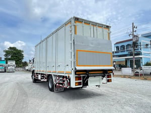 ISUZU FTR 240แรงม้า รถบรรทุก 6ล้อ ตู้แห้ง ปี2022 ISUZU FTR 240แรงม้า รถบรรทุก 6ล้อ ตู้แห้ง ปี2022