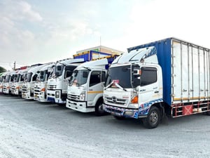 สิบล้อตู้สิบบาน Hino FL8J 260 แรงม้า ปี 66 (1698)