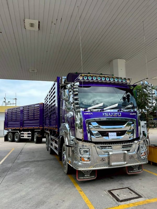 ISUZU FTR 360แรงม้า รถบรรทุก 6ล้อ ดั้มพ์ ปี2023 เลขไมล์ 1,255 กม. ISUZU FTR 360แรงม้า รถบรรทุก 6ล้อ ดั้มพ์ ปี2023 เลขไมล์ 1,255 กม.