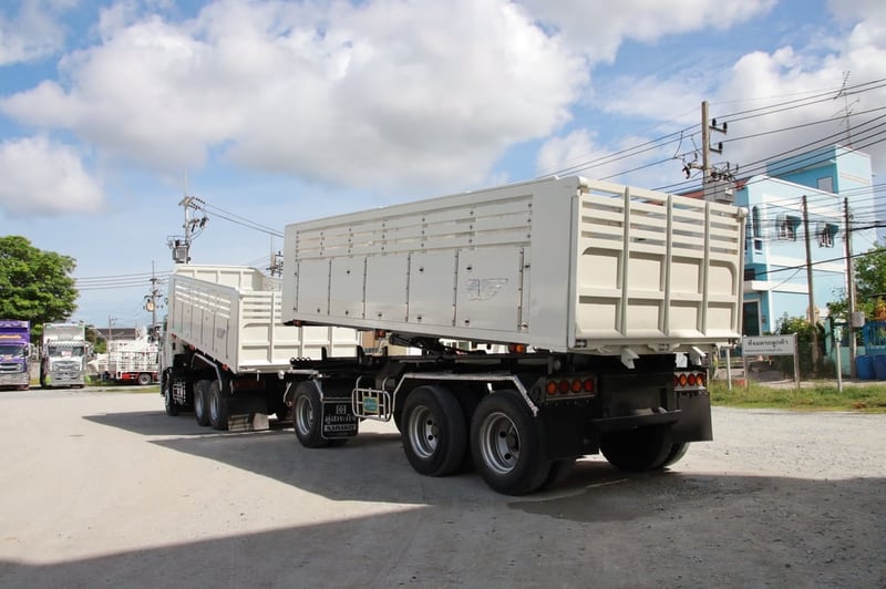 HINO FM 344แรงม้า รถบรรทุก 10ล้อ ดั้มพ์