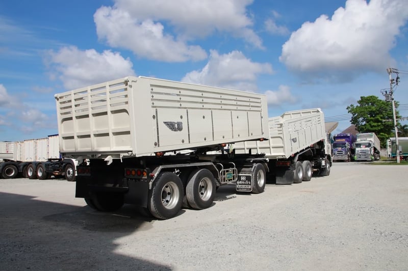 HINO FM 344แรงม้า รถบรรทุก 10ล้อ ดั้มพ์ ปี2021 HINO FM 344แรงม้า รถบรรทุก 10ล้อ ดั้มพ์ ปี2021
