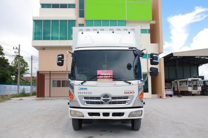 HINO FC 175แรงม้า รถบรรทุก 6ล้อ ตู้แห้ง ปี2013 HINO FC 175แรงม้า รถบรรทุก 6ล้อ ตู้แห้ง ปี2013