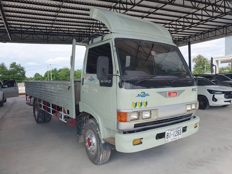 ขายรถบรรทุก HINO FC120 กระบะเหล็ก ราคา 220,000 สภาพพร้อมใช้งาน จดทะเบียนปี 2537