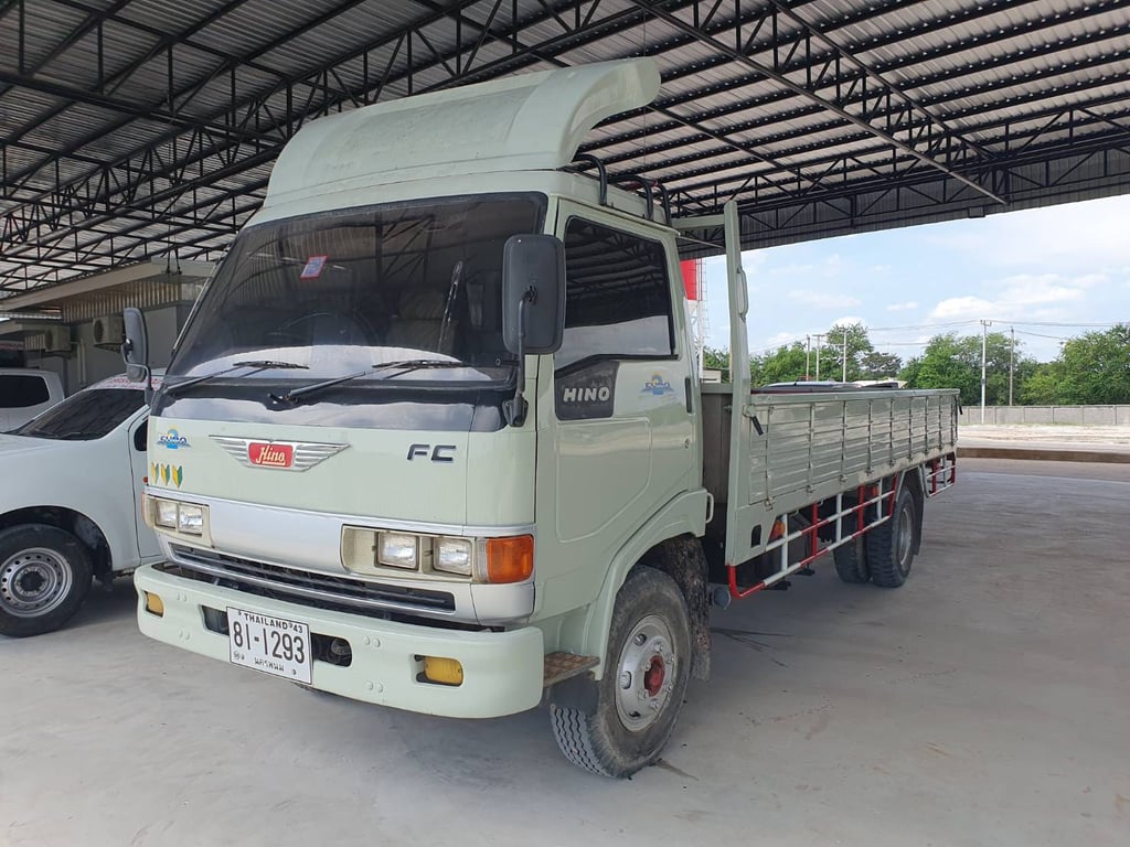 ขายรถบรรทุก HINO FC120 กระบะเหล็ก ราคา 220,000 สภาพพร้อมใช้งาน จดทะเบียนปี 2537 ขายรถบรรทุก HINO FC120 กระบะเหล็ก ราคา 220,000 สภาพพร้อมใช้งาน จดทะเบียนปี 2537