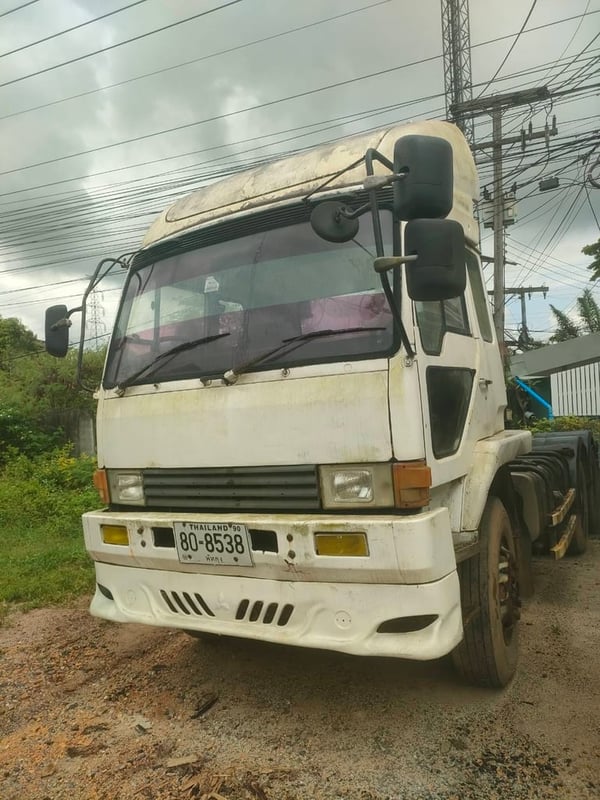 MITSUBISHI FUSO FN 320แรงม้า(เปลี่ยนเครื่องยนต์เป็นของ HINO)รถบรรทุก หัวลาก 10ล้อ หัวลาก เฉพาะหัว ปี2005