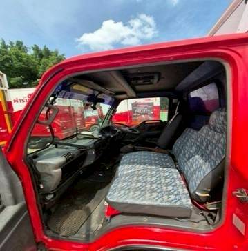 ISUZU NKR 100แรงม้า ตู้แห้ง ปี45 (95-9581)
