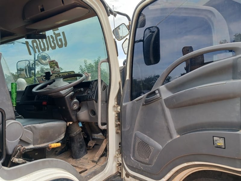 ISUZU FRR 210แรง  6ล้อ ดั้มพ์ ปี22  (3790)