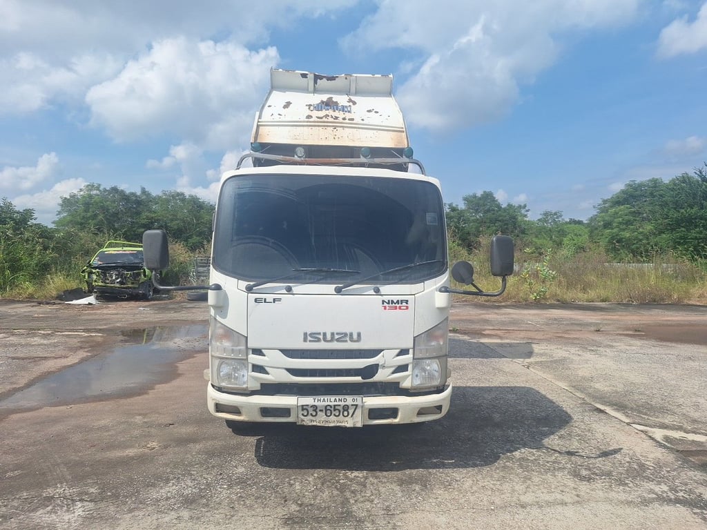ISUZU NMR รถบรรทุก 6ล้อ ดั้มพ์ ปี2021 (53-6587)