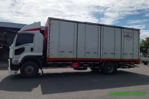 ISUZU FTR 6ล้อ ตู้แห้ง ปี22  (70-8197)