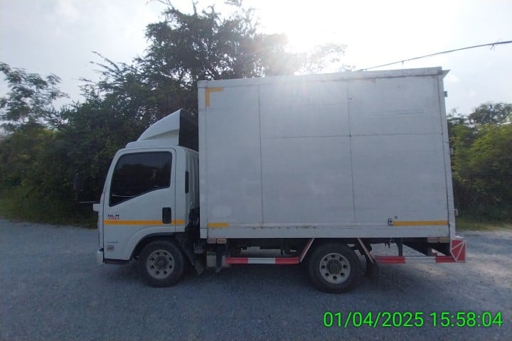 NLR 130แรง 4ล้อ ตู้แห้ง ปี21 (3ฒต-661 )