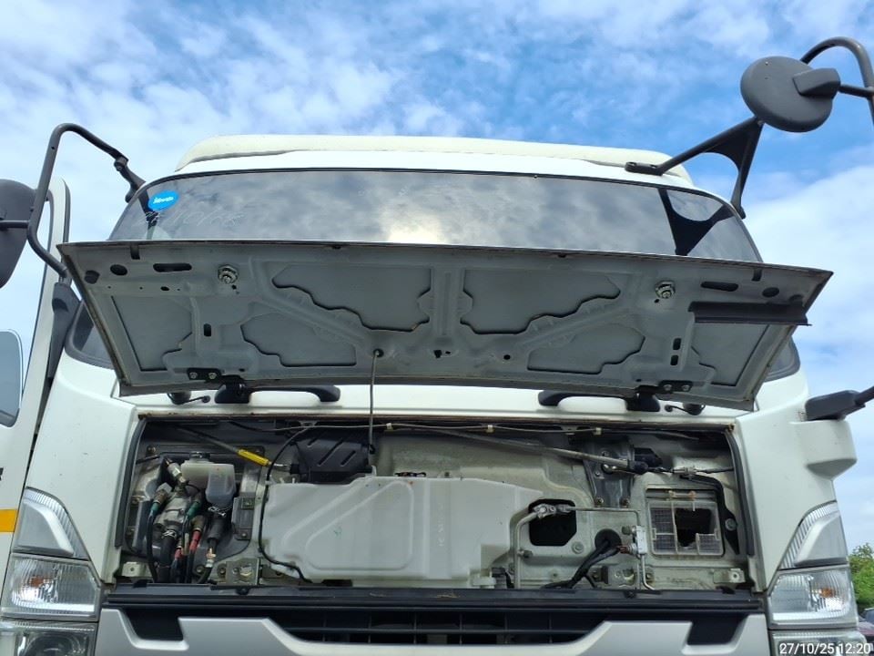 ISUZU FRR รถบรรทุก 6ล้อ ตู้แห้ง ปี2022 (81-3214)