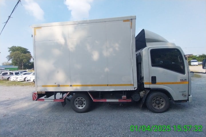 NLR 130แรง 4ล้อ ตู้แห้ง ปี21 (3ฒต-661 )