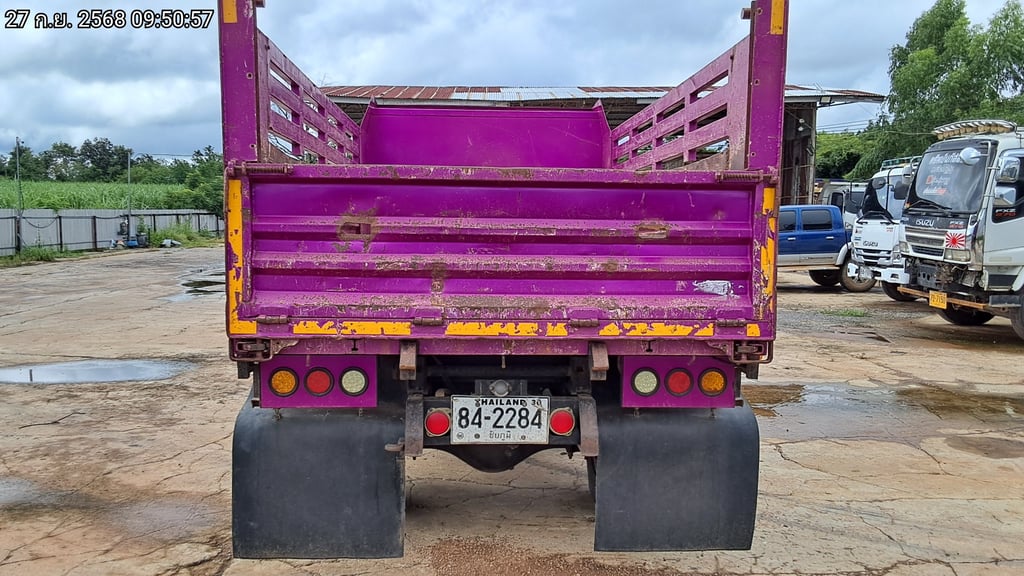 FRR 6ล้อ กระบะคอกสูง ปี2022 (84-2284) FRR 6ล้อ กระบะคอกสูง ปี2022 (84-2284)