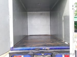 HINO XZU  ตู้แห้ง ปี22  (3ฒพ-6795)