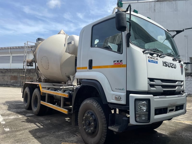 ISUZU FXZ 10ล้อ โม่ปูน ISUZU FXZ 10ล้อ โม่ปูน